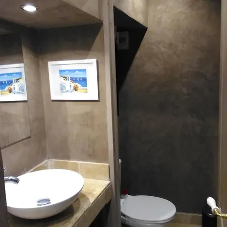 شقة Nella Casa Patrimoniale Piu Antica Di Del 15mo Secolo